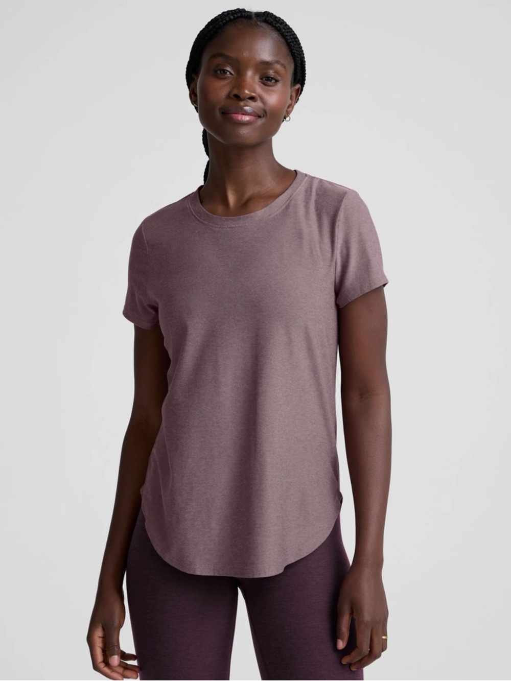 Beyond yoga featherweight on the down low tee in soft violet dusk heather xs